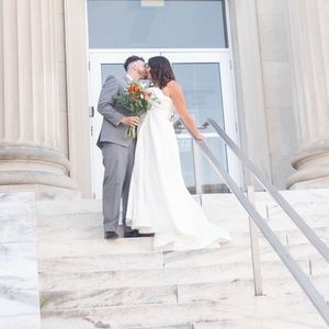 Strapless wedding dress
